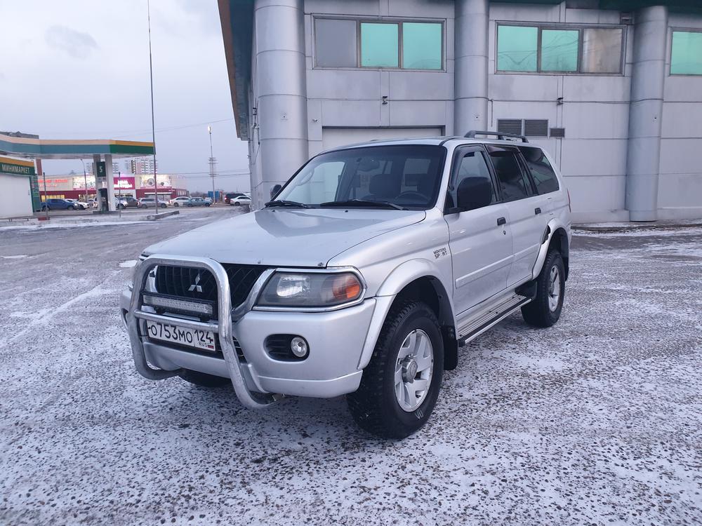 Mitsubishi montero sport 2002. Рессоры Митсубиси Монтеро спорт кузов к99. Митсубиси Монтеро игрушка.