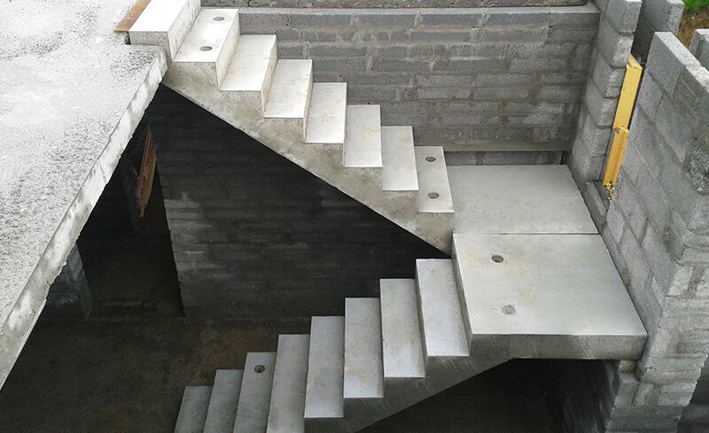 вылить лестницу из бетона